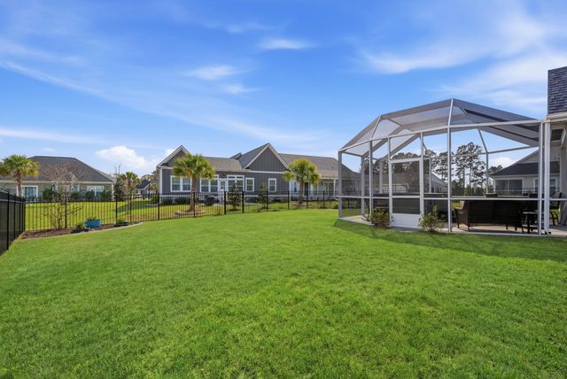 1111 Maccoa Dr., Conway, SC 29526