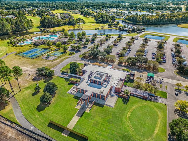 1111 Maccoa Dr., Conway, SC 29526