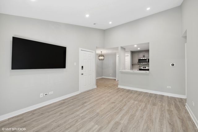 47 Orchard Terrace 8, Lombard, IL 60148