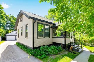 1215 HARRISON Street, Council Bluffs, IA 51503