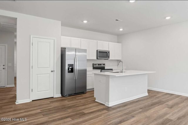 3078 Cape Point Lane, Supply, NC 28462