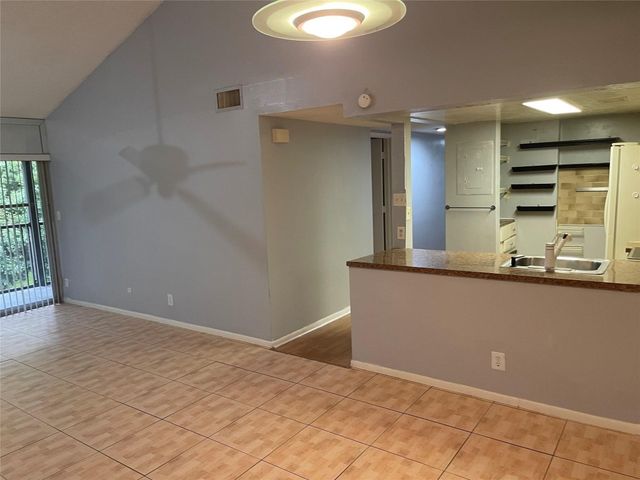 3083 N Oakland Forest Drive 308, Oakland Park, FL 33309