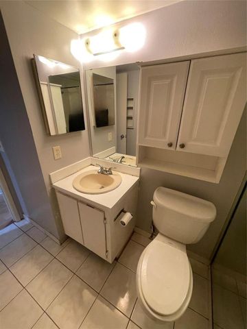 3083 N Oakland Forest Drive 308, Oakland Park, FL 33309