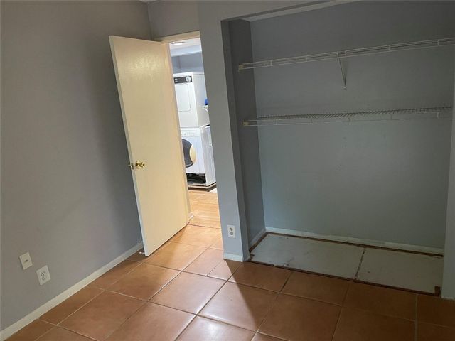 3083 N Oakland Forest Drive 308, Oakland Park, FL 33309