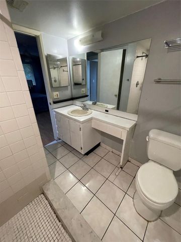 3083 N Oakland Forest Drive 308, Oakland Park, FL 33309