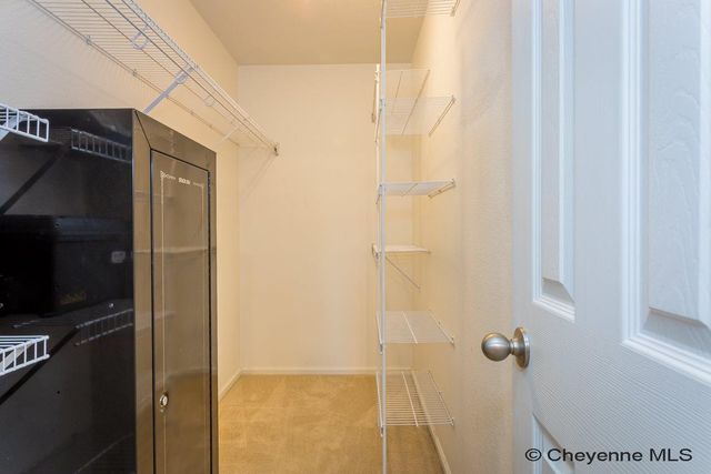 6021 BLUE BLUFF, Cheyenne, WY 82009