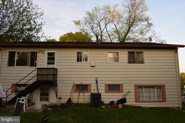 6704 HASTINGS DR, Capitol Heights, MD 20743