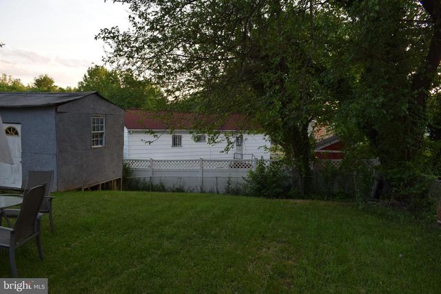 6704 HASTINGS DR, Capitol Heights, MD 20743