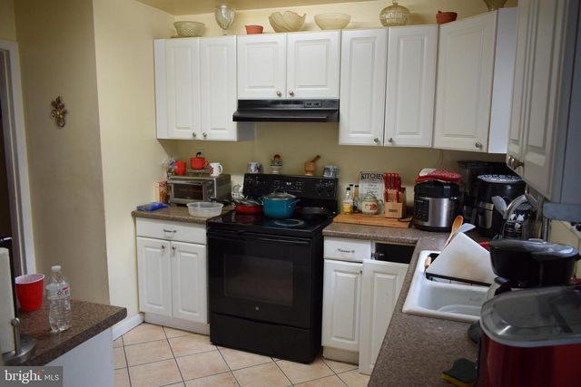 6704 HASTINGS DR, Capitol Heights, MD 20743
