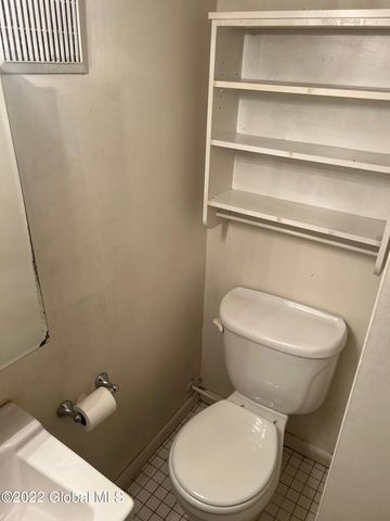 106 Braintree Street Bsmnt, Colonie, NY 12205