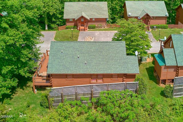 260 Moose Ridge Way, Pigeon Forge, TN 37863