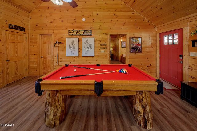 260 Moose Ridge Way, Pigeon Forge, TN 37863