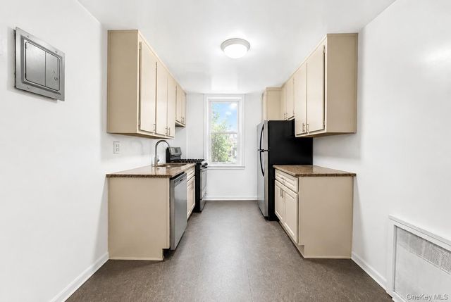 39-76 57th Street 1H, Woodside, NY 11377