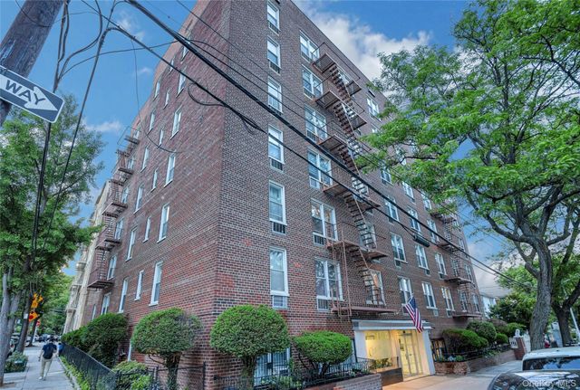 39-76 57th Street 1H, Woodside, NY 11377