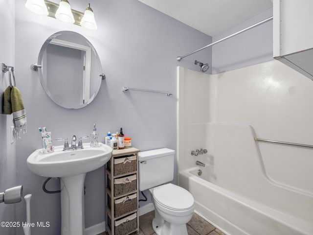 1940 Heather Loop, Midway Park, NC 28544