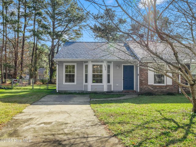 1940 Heather Loop, Midway Park, NC 28544
