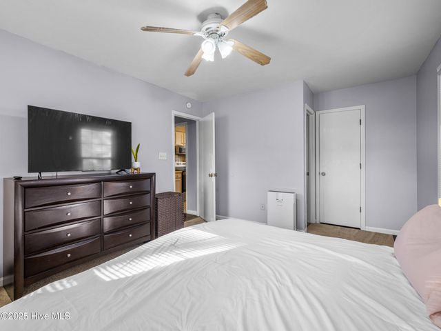 1940 Heather Loop, Midway Park, NC 28544