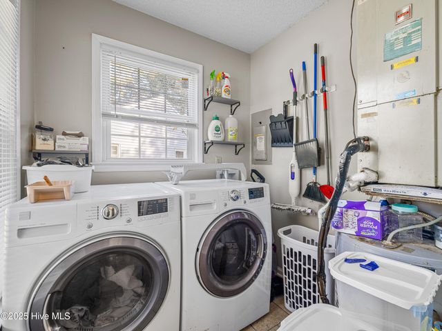 1940 Heather Loop, Midway Park, NC 28544