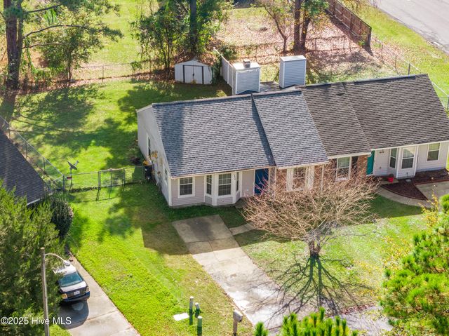 1940 Heather Loop, Midway Park, NC 28544