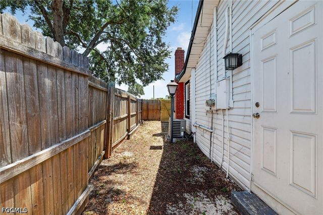 3250 Prescott ST N, St Petersburg, FL 33713