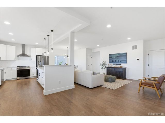 363 East St, Louisville, CO 80027