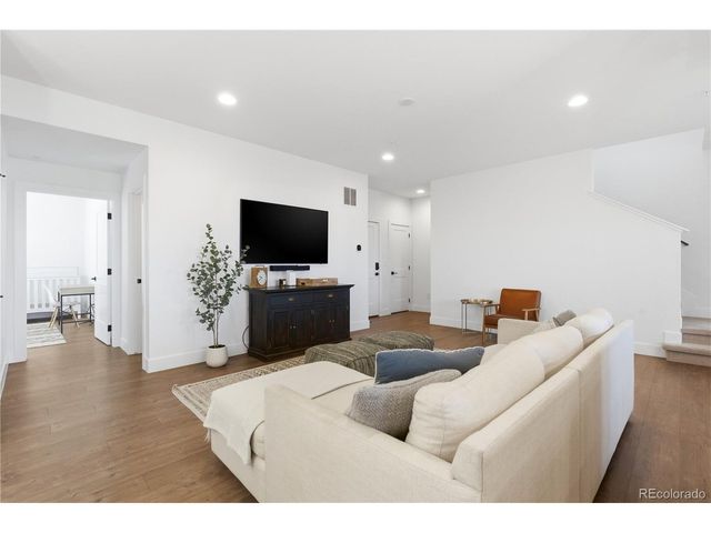 363 East St, Louisville, CO 80027