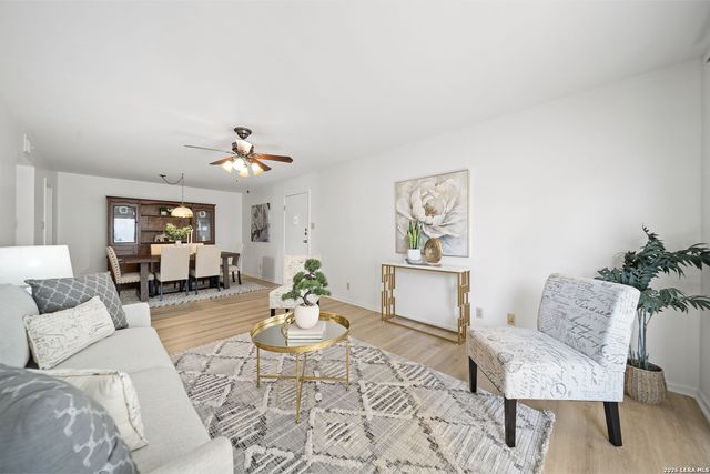 8702 Village Dr Apt 406, San Antonio, TX 78217