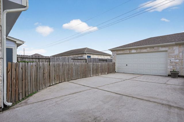 2814 Legends Crest Drive, Spring, TX 77386