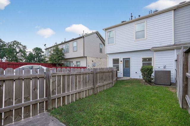 2814 Legends Crest Drive, Spring, TX 77386