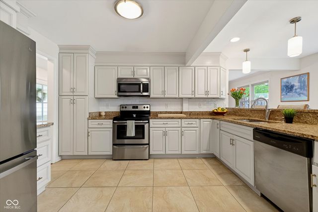 5215 E 62nd Street, Indianapolis, IN 46220