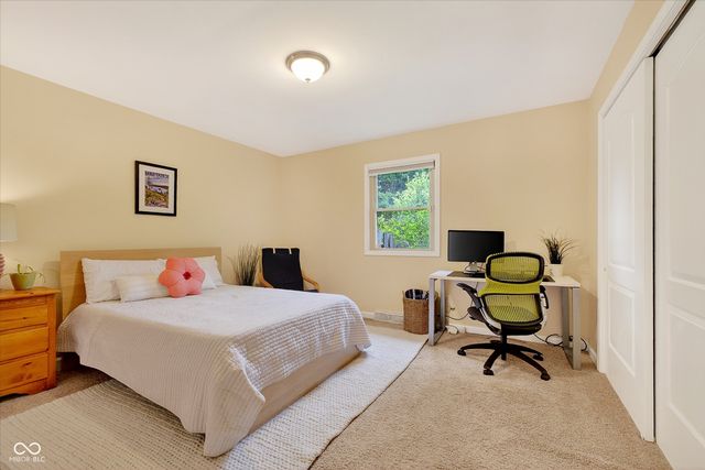 5215 E 62nd Street, Indianapolis, IN 46220