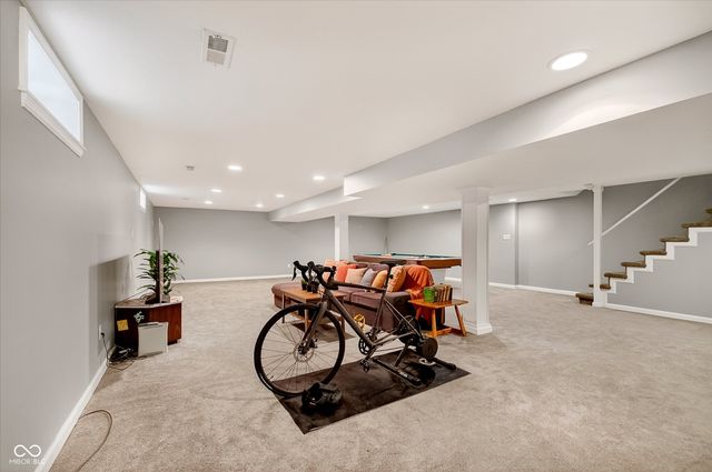 5215 E 62nd Street, Indianapolis, IN 46220