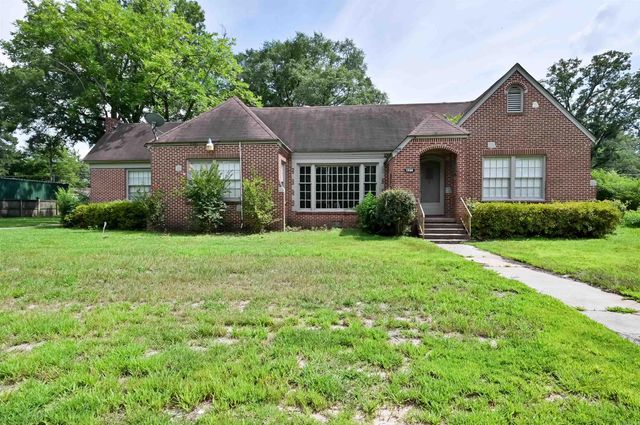 1300 W 28th Avenue, Pine Bluff, AR 71603