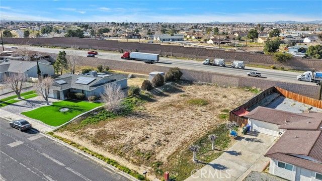 15860 La Paz, Victorville, CA 92395