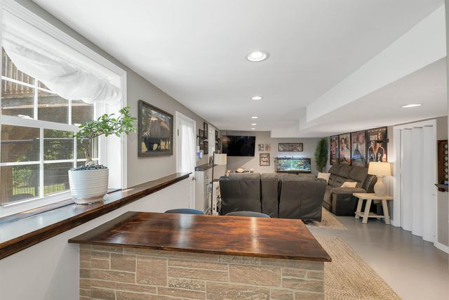 98 Eaton Road, Pittsfield, NH 03263