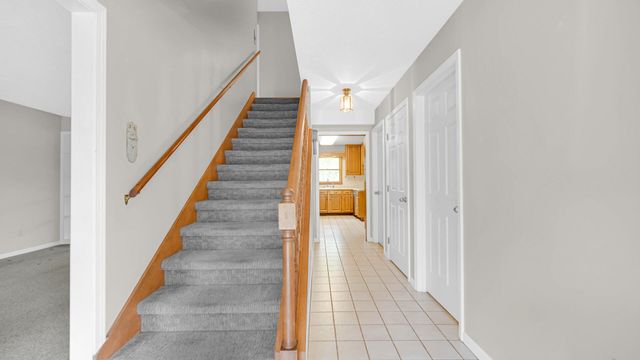 947 Sandpiper Drive, Chesterton, IN 46304