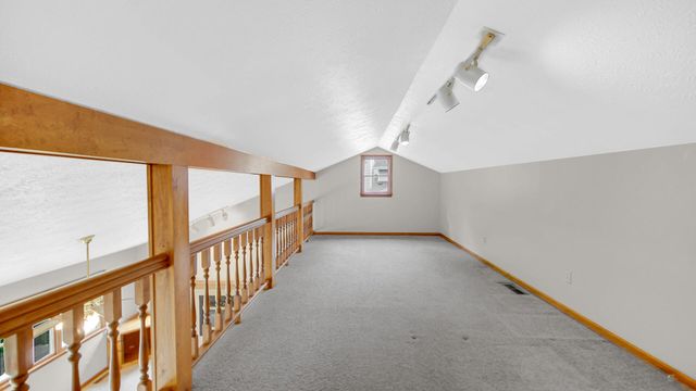 947 Sandpiper Drive, Chesterton, IN 46304