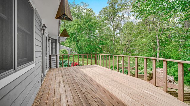 947 Sandpiper Drive, Chesterton, IN 46304