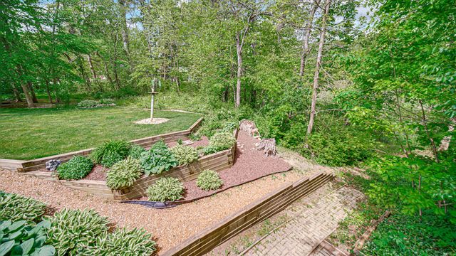 947 Sandpiper Drive, Chesterton, IN 46304