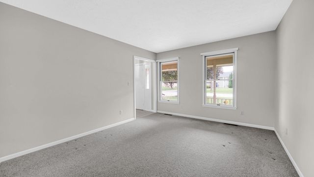 947 Sandpiper Drive, Chesterton, IN 46304