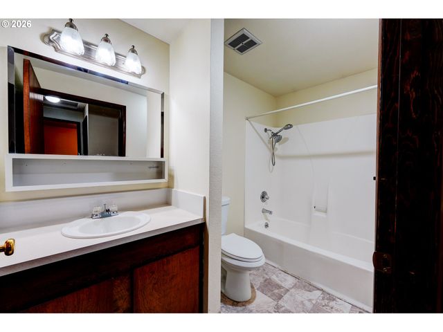 1401 Se 130TH Ave, Portland, OR 97233