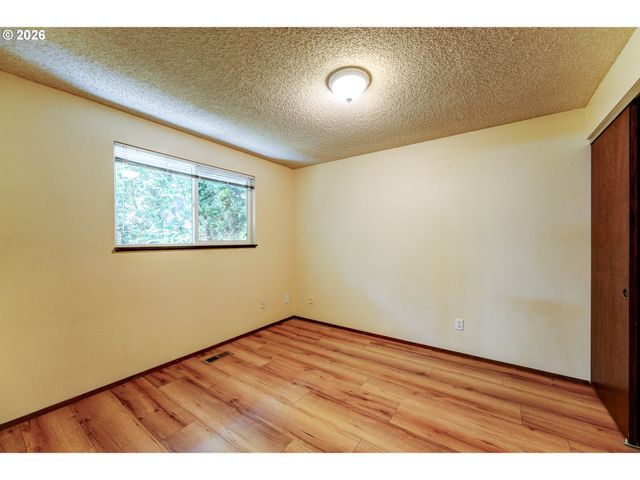 1401 Se 130TH Ave, Portland, OR 97233
