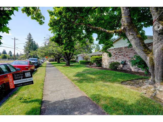 1401 Se 130TH Ave, Portland, OR 97233
