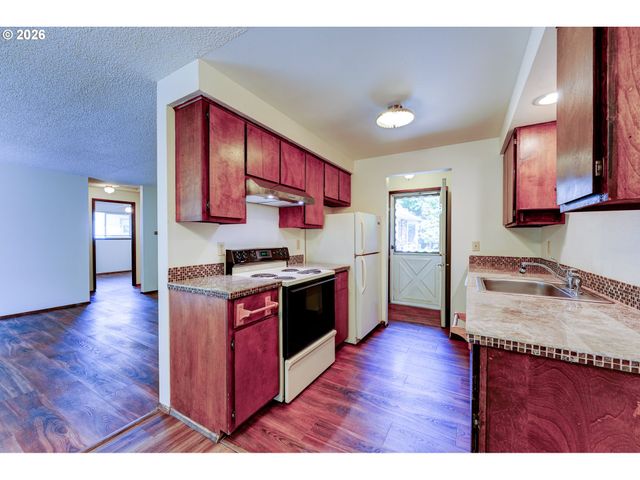 1401 Se 130TH Ave, Portland, OR 97233