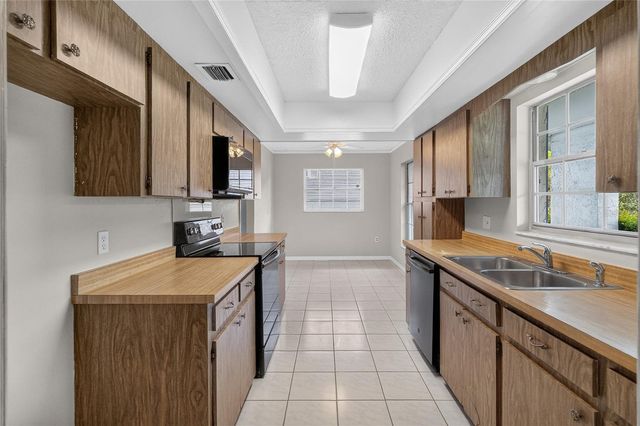 656 LITTLE WEKIVA ROAD, Altamonte Springs, FL 32714