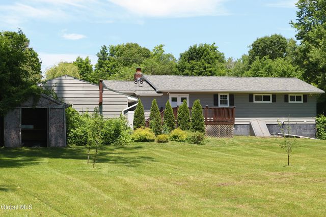 464 Grooms Road, Clifton Park, NY 12065