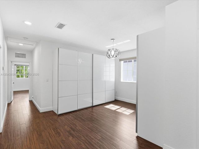 11274 NW 43rd Terrace, Doral, FL 33178