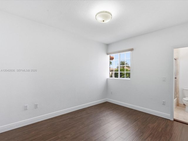 11274 NW 43rd Terrace, Doral, FL 33178