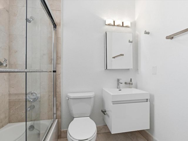 11274 NW 43rd Terrace, Doral, FL 33178