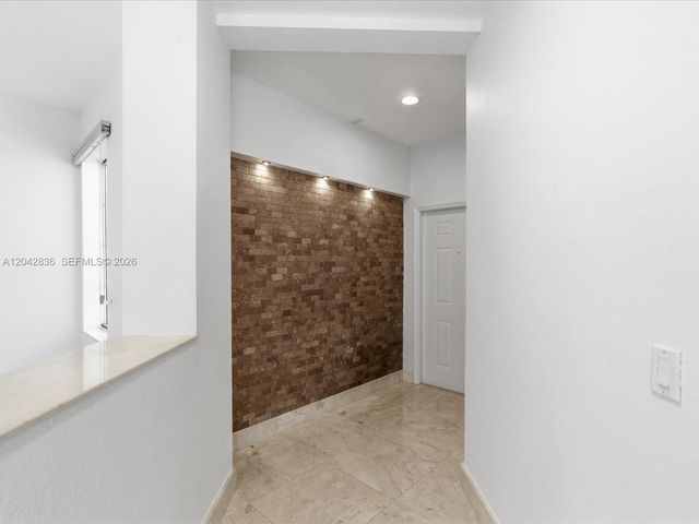 11274 NW 43rd Terrace, Doral, FL 33178